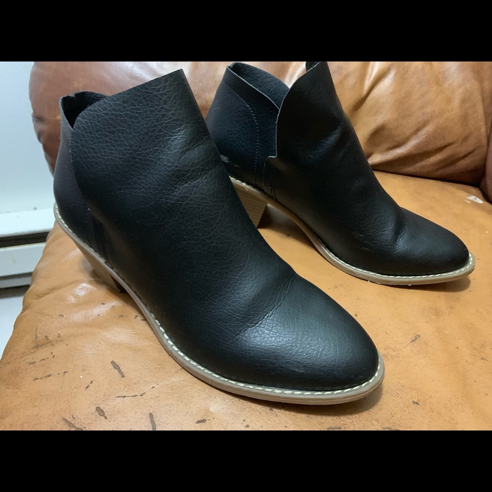 Ankle boots